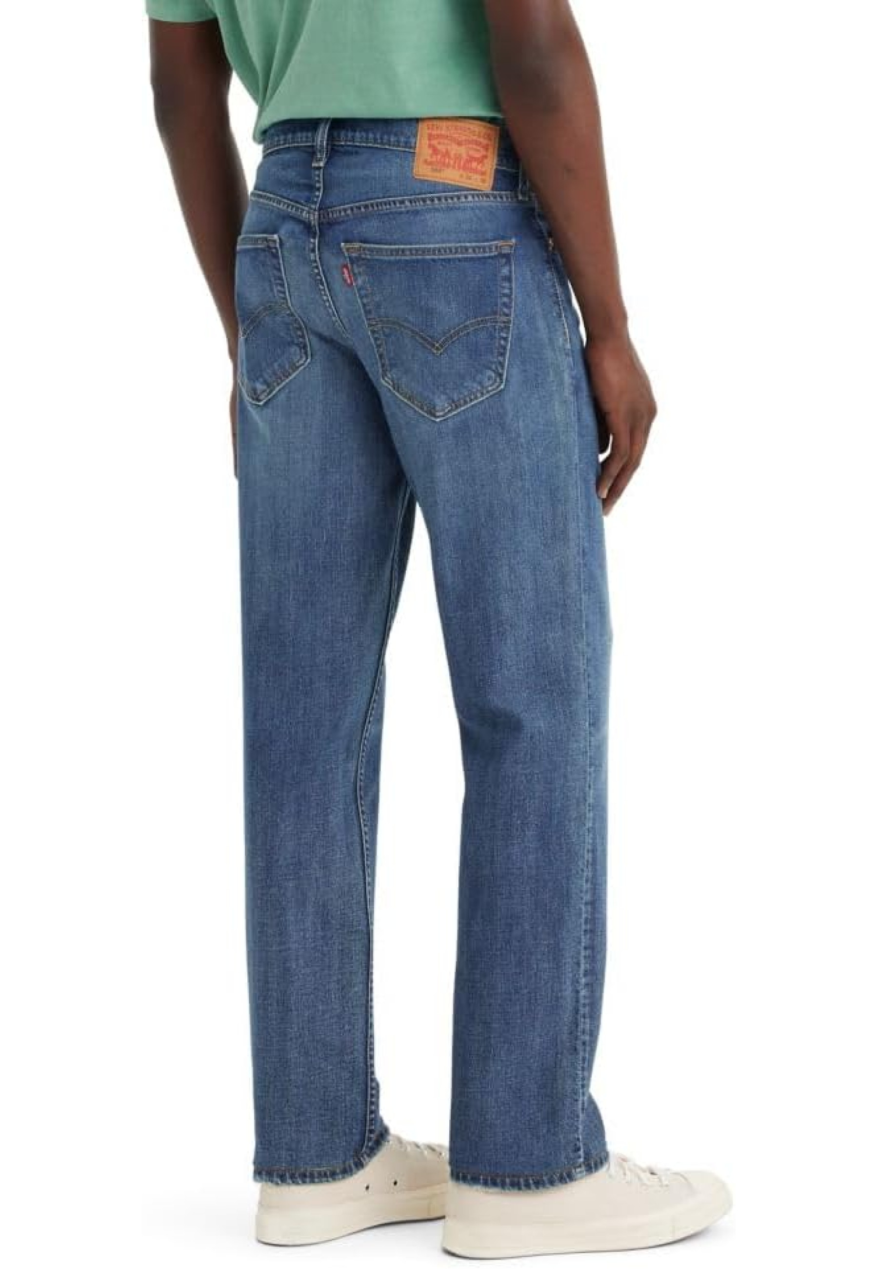 Образ з джинсами Levi's 559 Relaxed Straight Fit Mystery Man та Merrell кросівками 2026