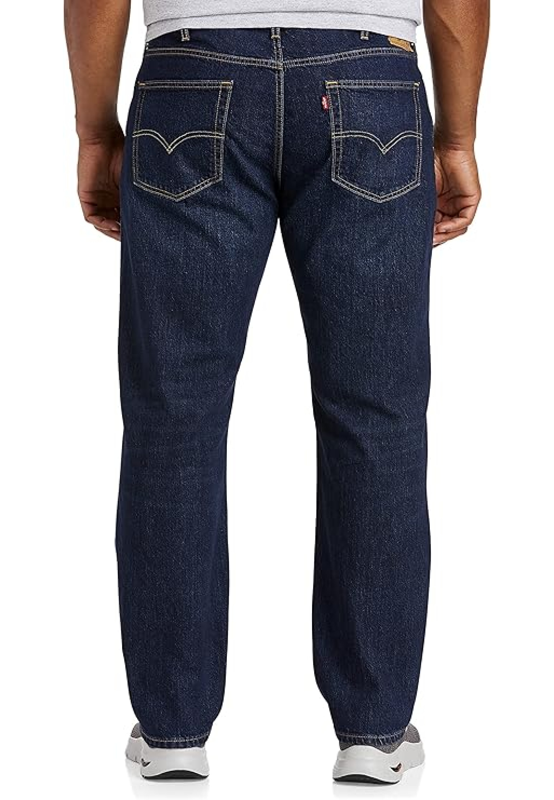 Чоловічі джинси Levi's 559 Nail Loop Knot темно-синього кольору на моделі