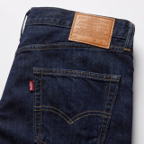 Outfit with Levi's 568 Loose Linen+ Denim Jeans Big Cap Lightweight Dark Wash on summer walk 2026