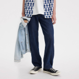 Outfit with Levi's 568 Loose Linen+ Denim Jeans Big Cap Lightweight Dark Wash on summer walk 2026