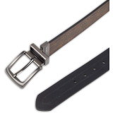 Outfit with Levi's Two-in-One Reversible Belt Black/Tan and jeans for versatile 2026 style