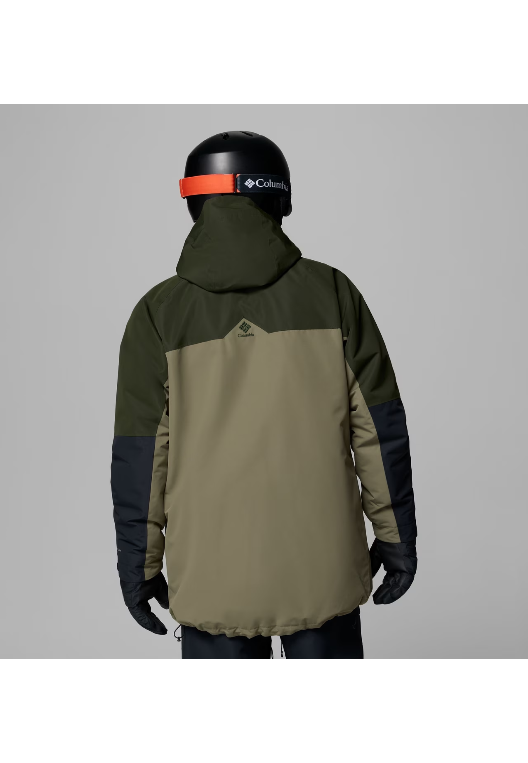 Outfit with Columbia Coreshot Ski Jacket Stone Green on the slopes 2026