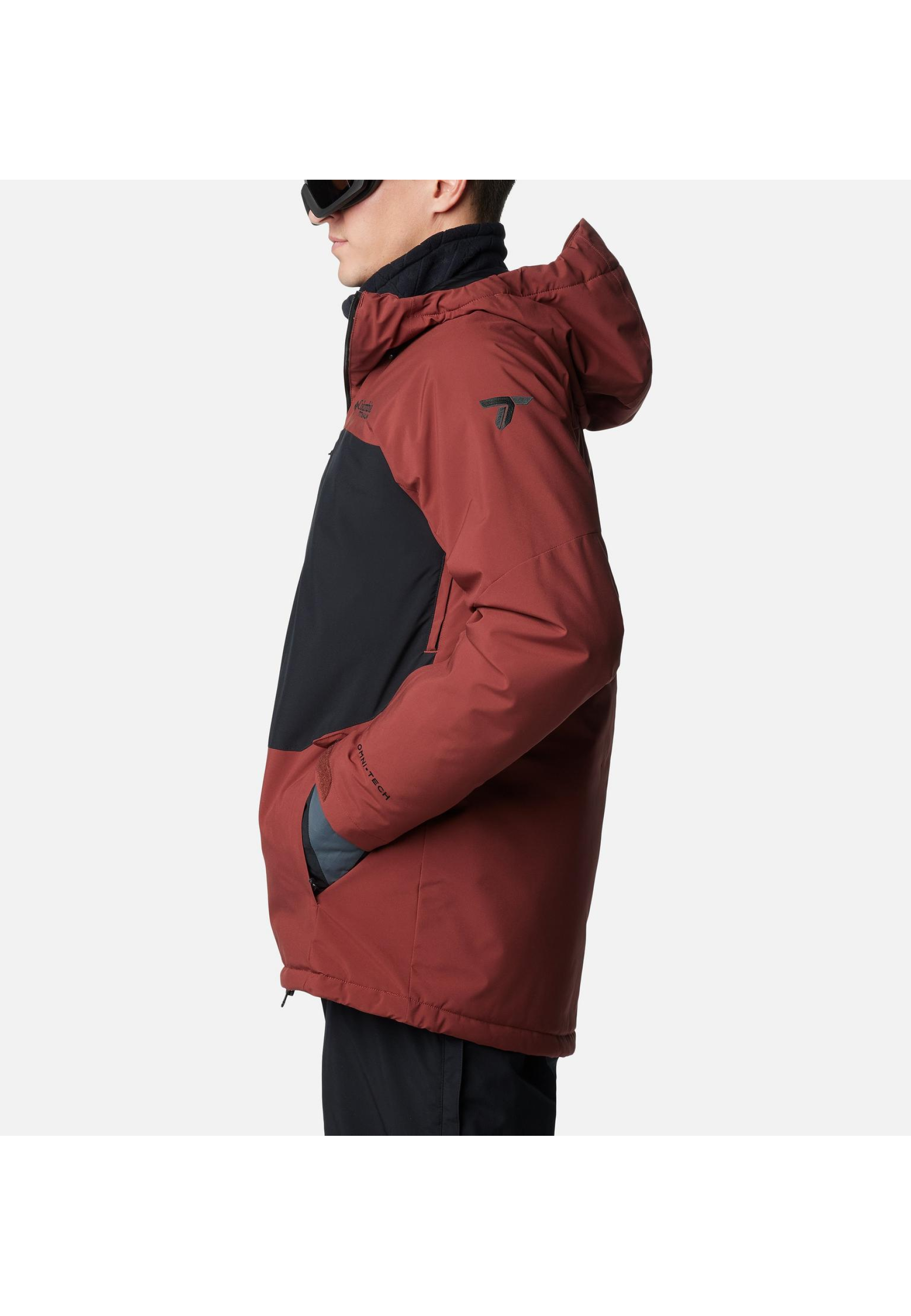 Образ з курткою Columbia Winter District III Waterproof Ski Jacket Spice Black на схилі 2026