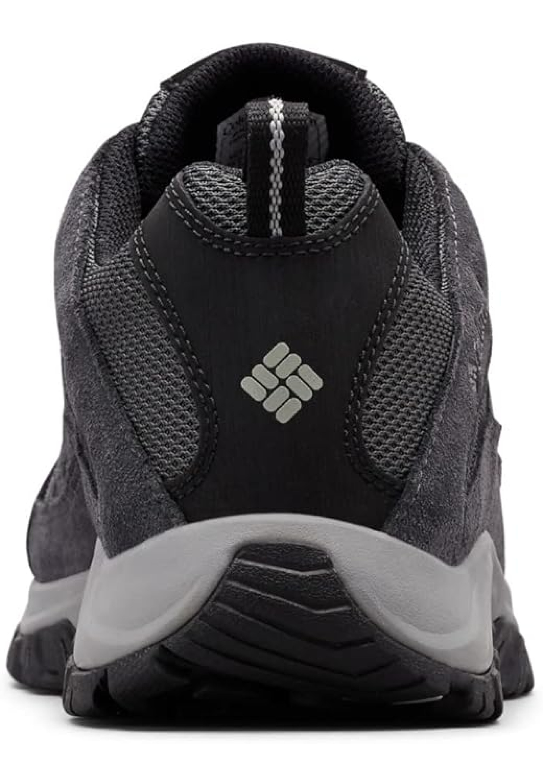 Образ з кросівками Columbia Crestwood Hiking Shark/Grey та джинсами для активного трекінгу 2026