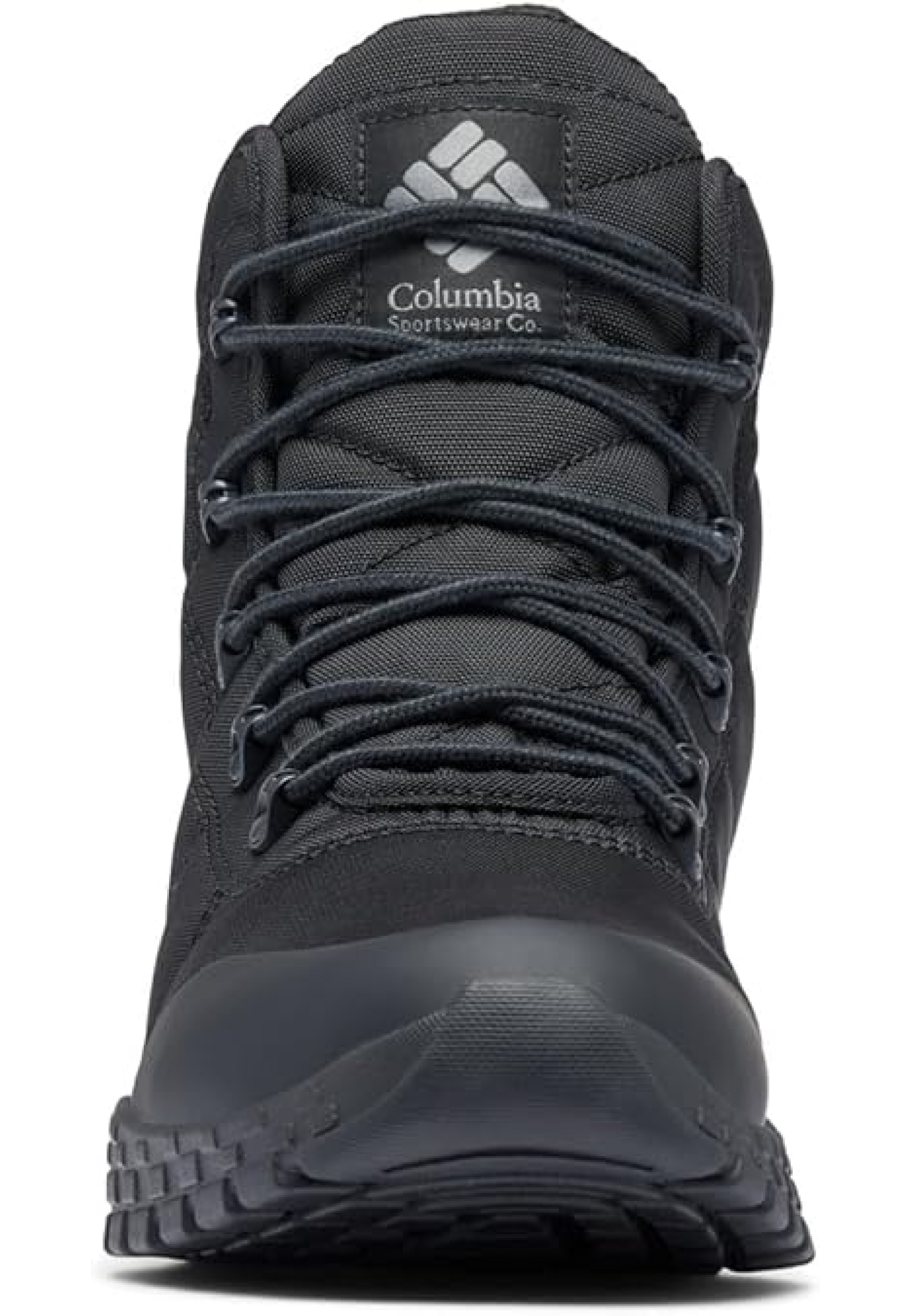 Образ с ботинками Columbia Fairbanks Omni-Heat Black/Titanium II на снегу и льду 2026