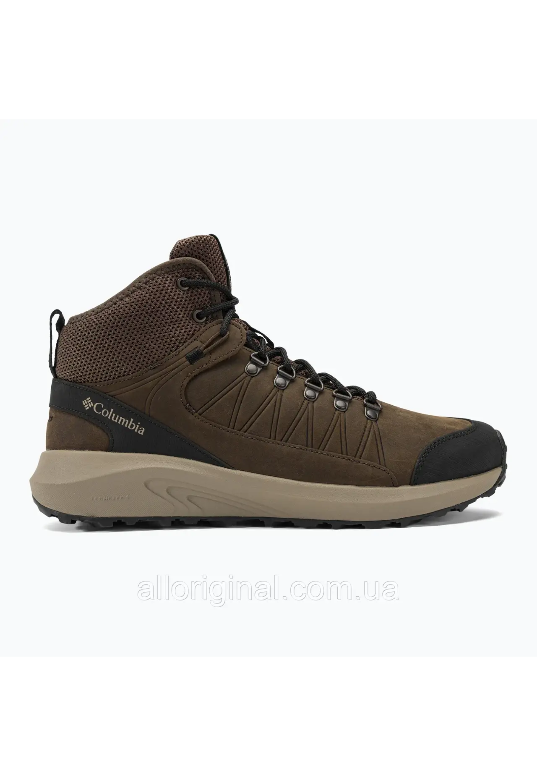 Outfit with Columbia Trailstorm Mid Waterproof Hiking Shoes Cordovan/Black and jeans for 2025 hiking