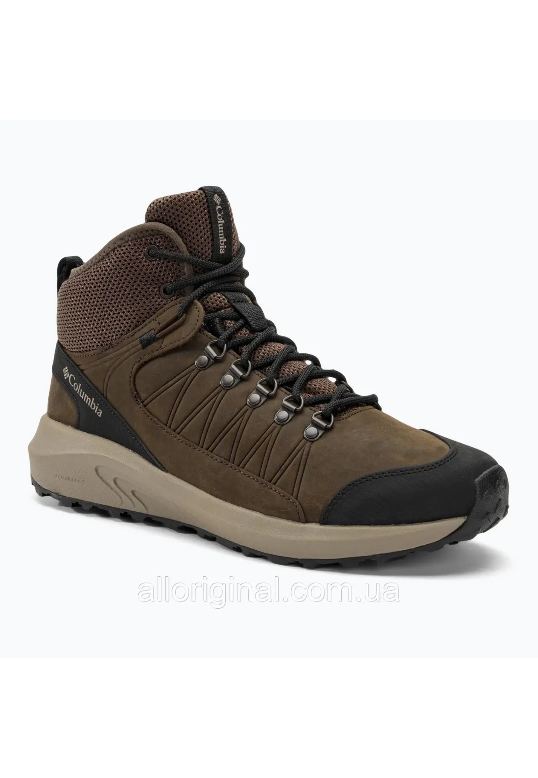 Outfit with Columbia Trailstorm Mid Waterproof Hiking Shoes Cordovan/Black and jeans for 2025 hiking