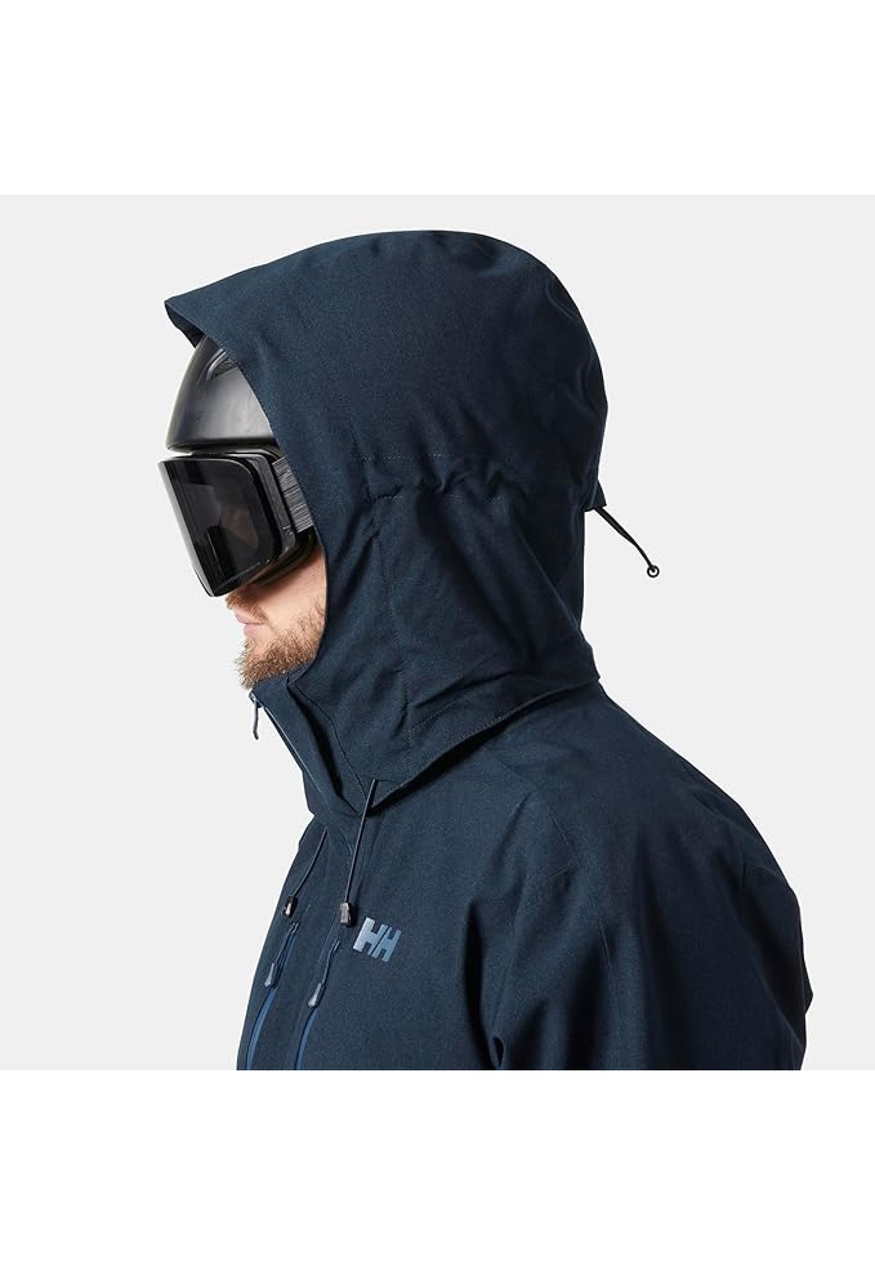 Чоловіча куртка Helly Hansen Juniper 3.0 Navy у зимовому образі на снігу