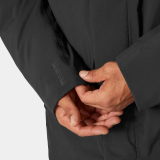 Образ с курткой Helly Hansen Urban Pro Helly Tech Down Coat Black и джинсами для урбан стиля 2026