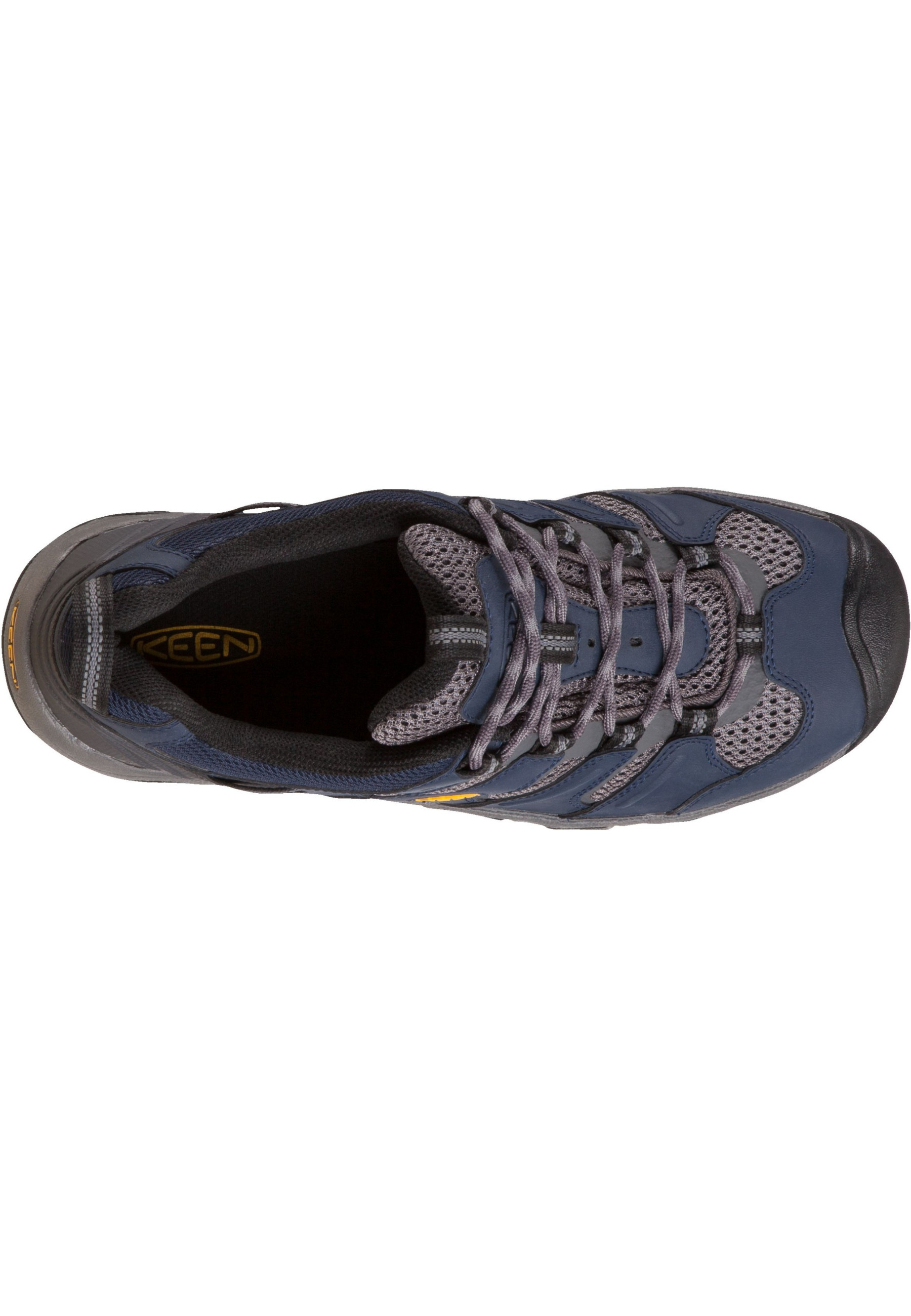 Образ з кросівками KEEN Koven WP Men Blue/Grey та джинсами для активного стилю 2026