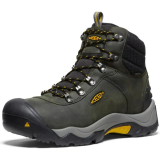 Hiking outfit with KEEN Revel III Mid Waterproof Magnet/Tawny Olive boots in mountains 2026