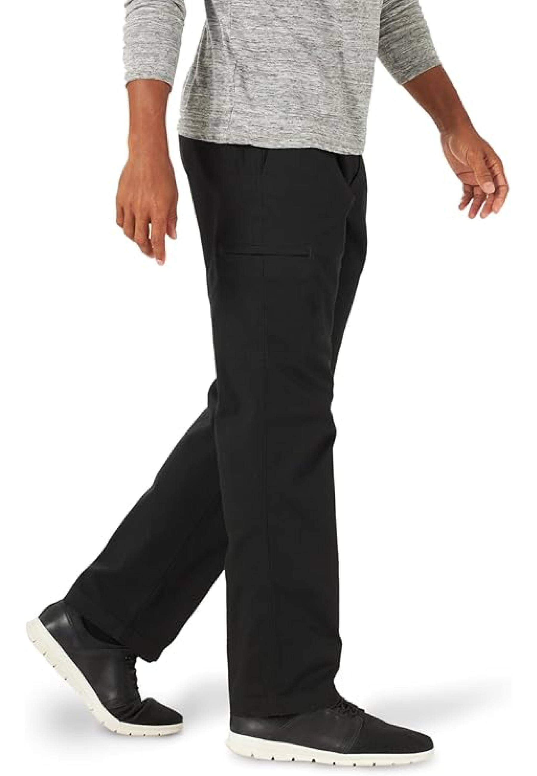 Образ з джинсами Lee Extreme Motion Canvas Cargo Pant Black та Merrell кросівками для активного стилю 2026