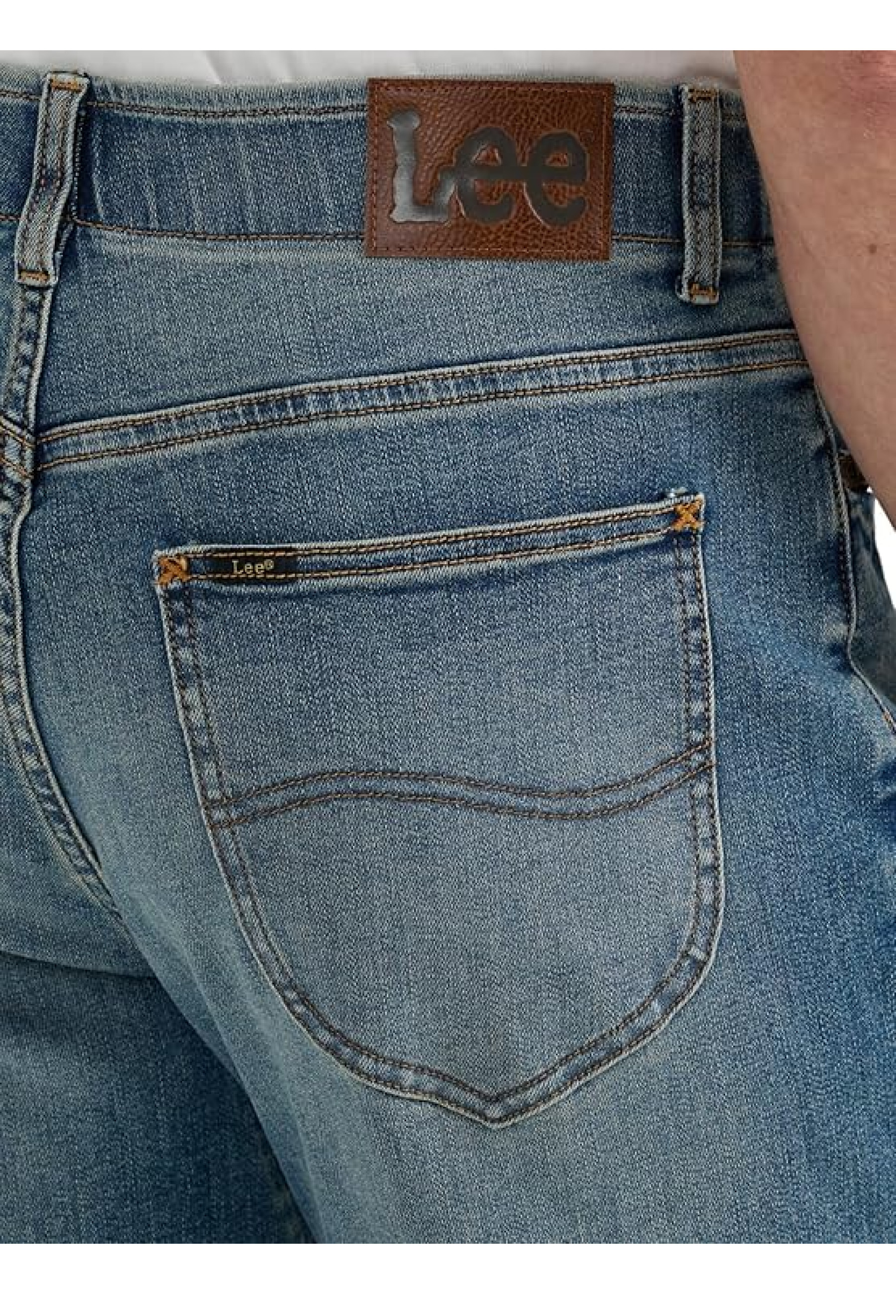 lee-mens-extreme-motion-relaxed-straight-jean-zone-112354095
