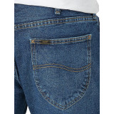 Outfit with Lee Legendary Slim Straight Indy jeans and shoes 2025