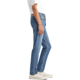 Образ з джинсами Levi's 512 Slim Taper Fit Just Kickin' It на міській прогулянці 2026