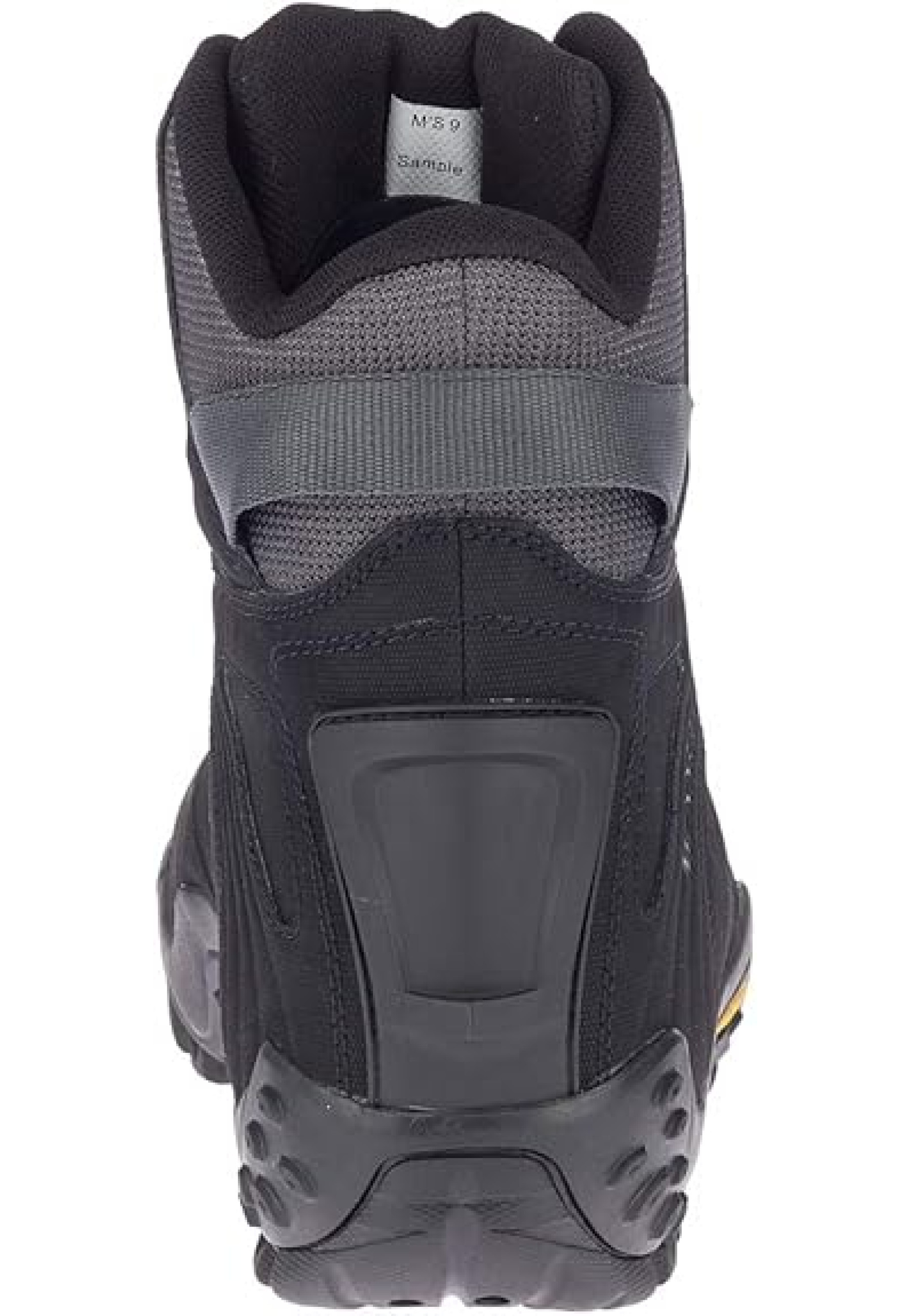 Образ з черевиками Merrell Chameleon Thermo 8 Tall Waterproof Black/Rock у зимовому поході 2025