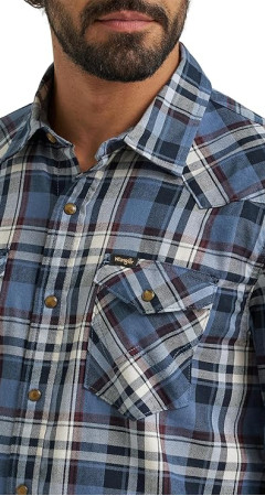 Wrangler Men's Iconic Denim Regular Fit Snap Shirt Midnight Navy