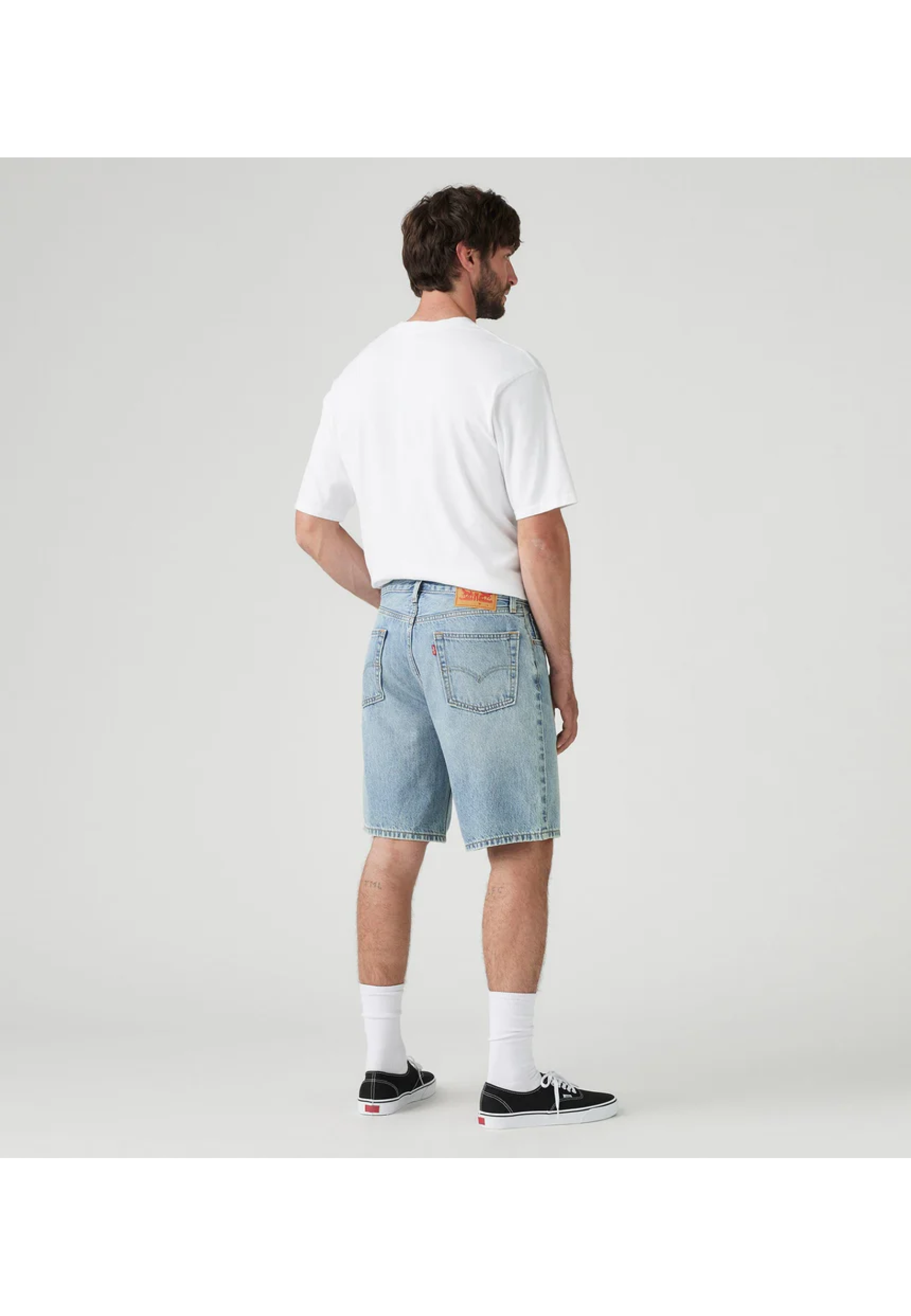 Мужские шорты Levi's 454 Relaxed Fit 10" My Best Album в повседневном образе