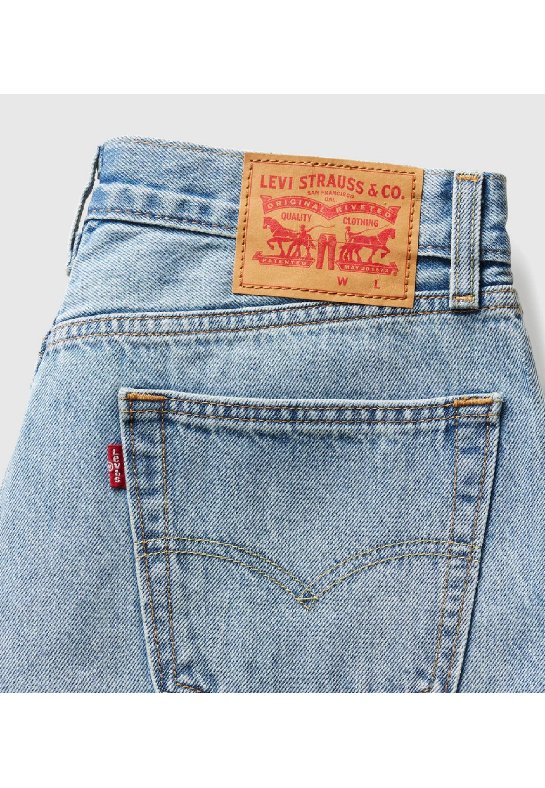 Мужские шорты Levi's 454 Relaxed Fit 10" My Best Album в повседневном образе