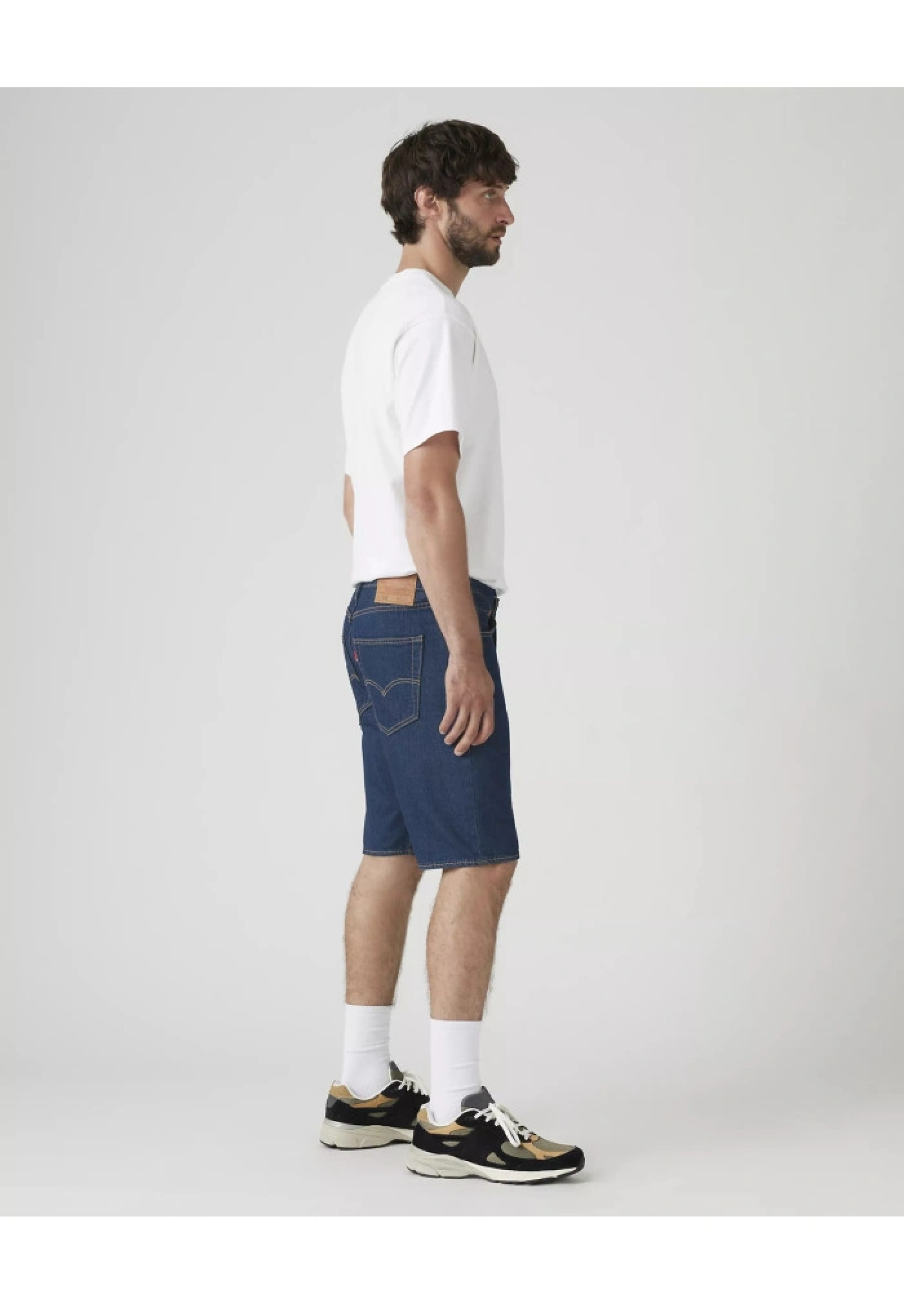 Мужские шорты Levi's 501 Original Fit Lightweight 9" Late Edition в повседневном образе