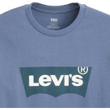 Мужчина в футболке Levi's Graphic Crewneck Tee Ssnl Core Vintage Indigo Blue с джинсами в повседневном образе 2026