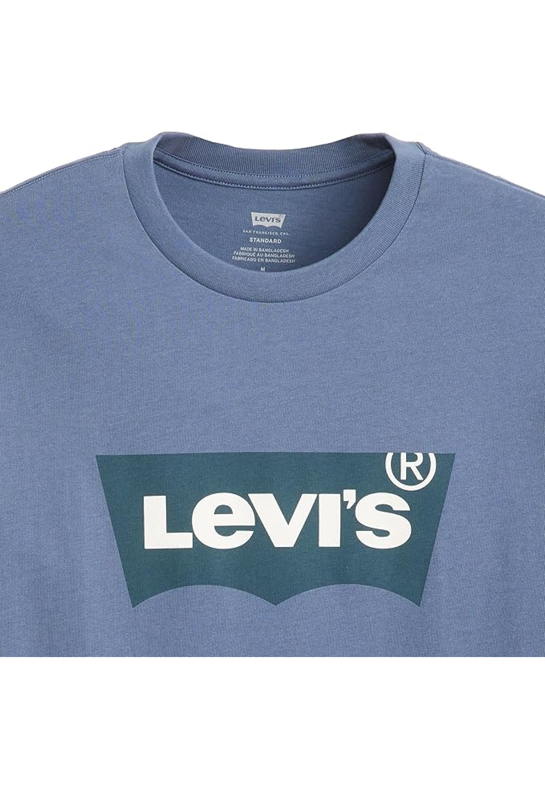 Мужчина в футболке Levi's Graphic Crewneck Tee Ssnl Core Vintage Indigo Blue с джинсами в повседневном образе 2026
