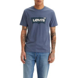 Мужчина в футболке Levi's Graphic Crewneck Tee Ssnl Core Vintage Indigo Blue с джинсами в повседневном образе 2026