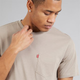 Чоловіча футболка Levi's Classic Pocket T-shirt у кольорі Fungi White
