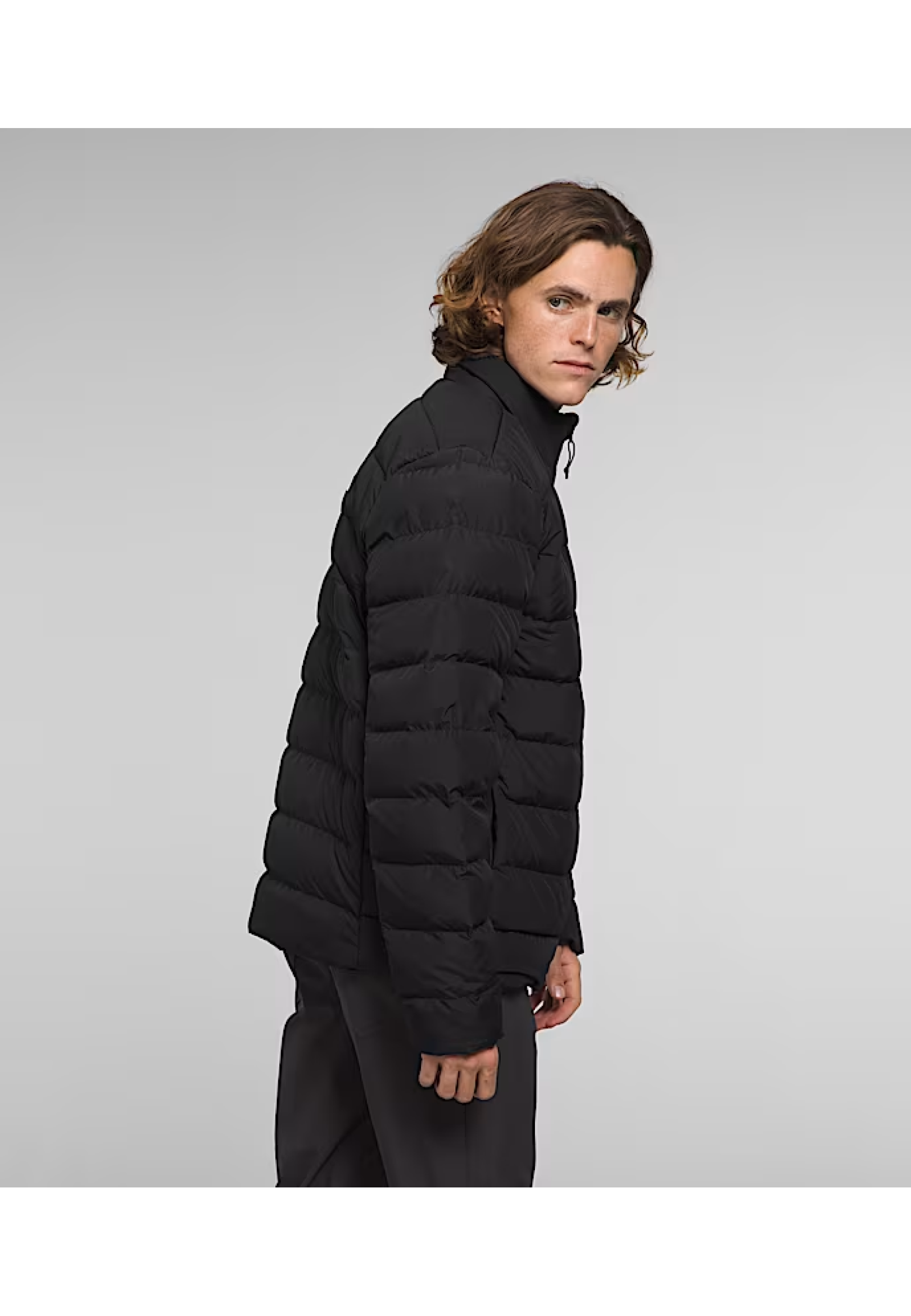 Outfit with The North Face Aconcagua 3 Jacket TNF Black and trekking shoes for 2026