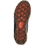 Образ з кросівками Timberland Motion Access Black Mesh на мокрій дорозі 2026