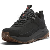 Образ з кросівками Timberland Motion Access Black Mesh на мокрій дорозі 2026