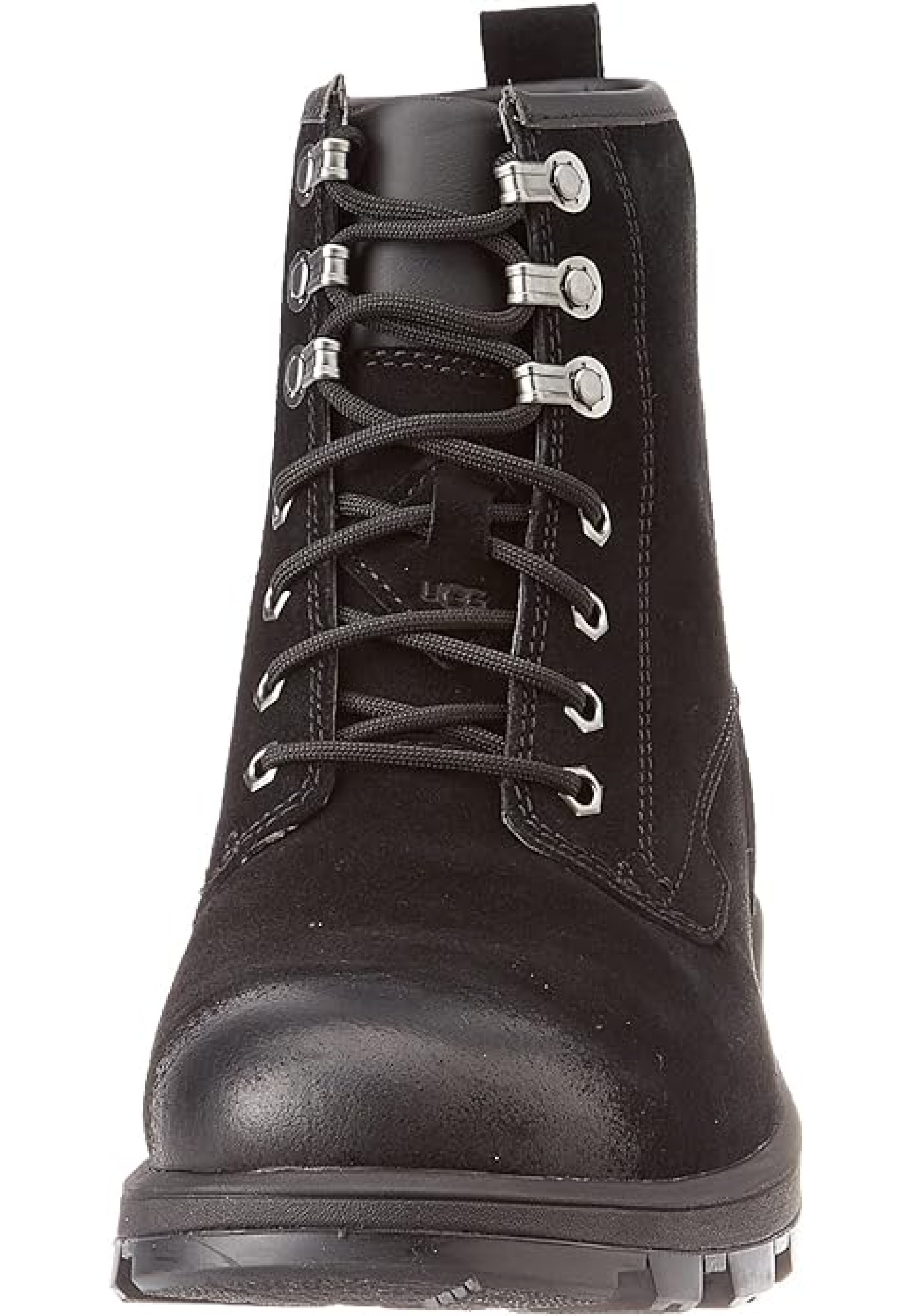 Чоловічі чоботи UGG Kirkson Fashion Boot Black Suede на моделі з джинсами великих розмірів 2026