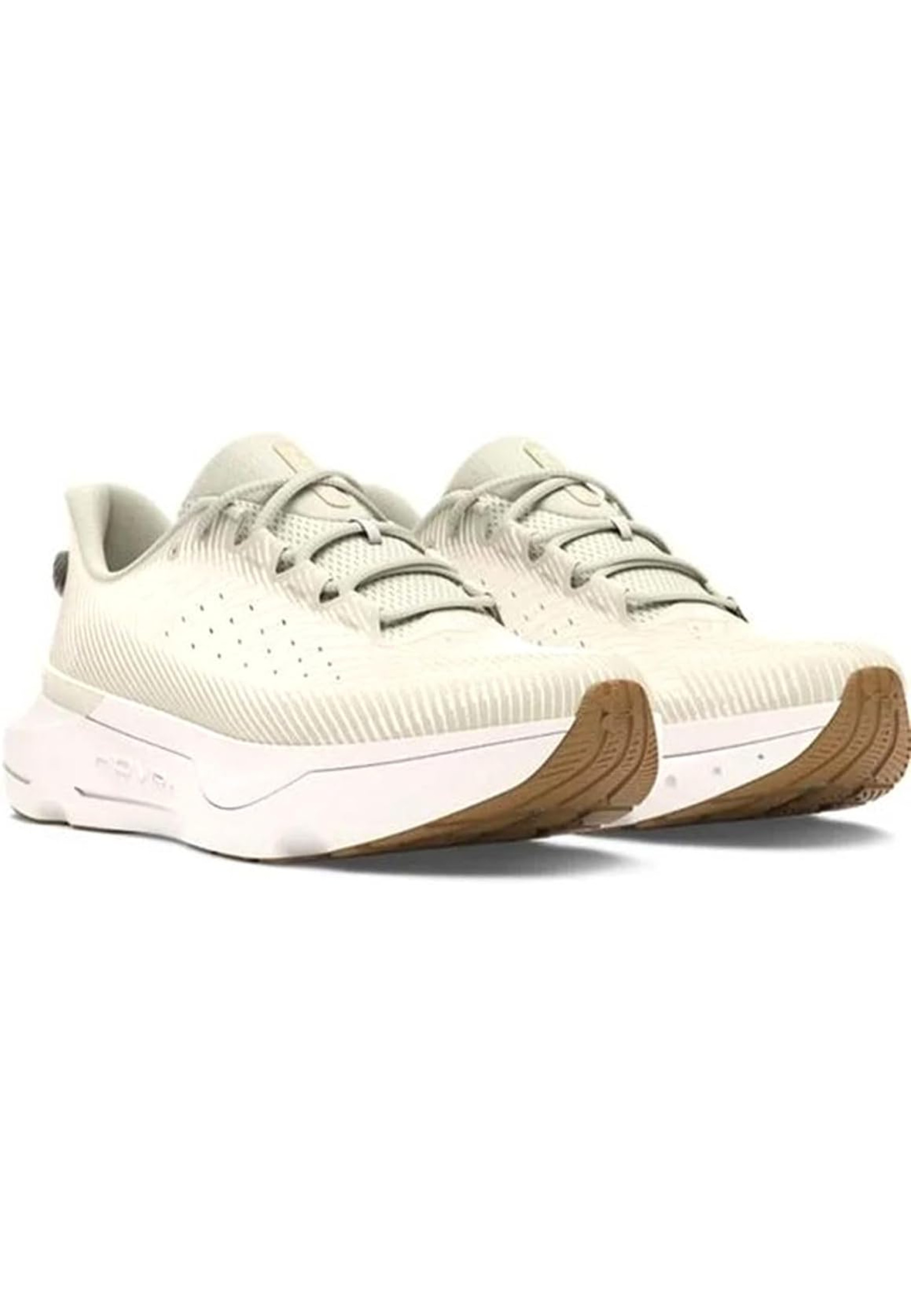 Outfit with Under Armour Infinite 6 Silt/White on morning run 2026