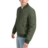 Чоловіча куртка Levi's Diamond Quilted Bomber Jacket Olive у міському образі