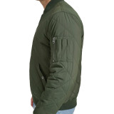Чоловіча куртка Levi's Diamond Quilted Bomber Jacket Olive у міському образі