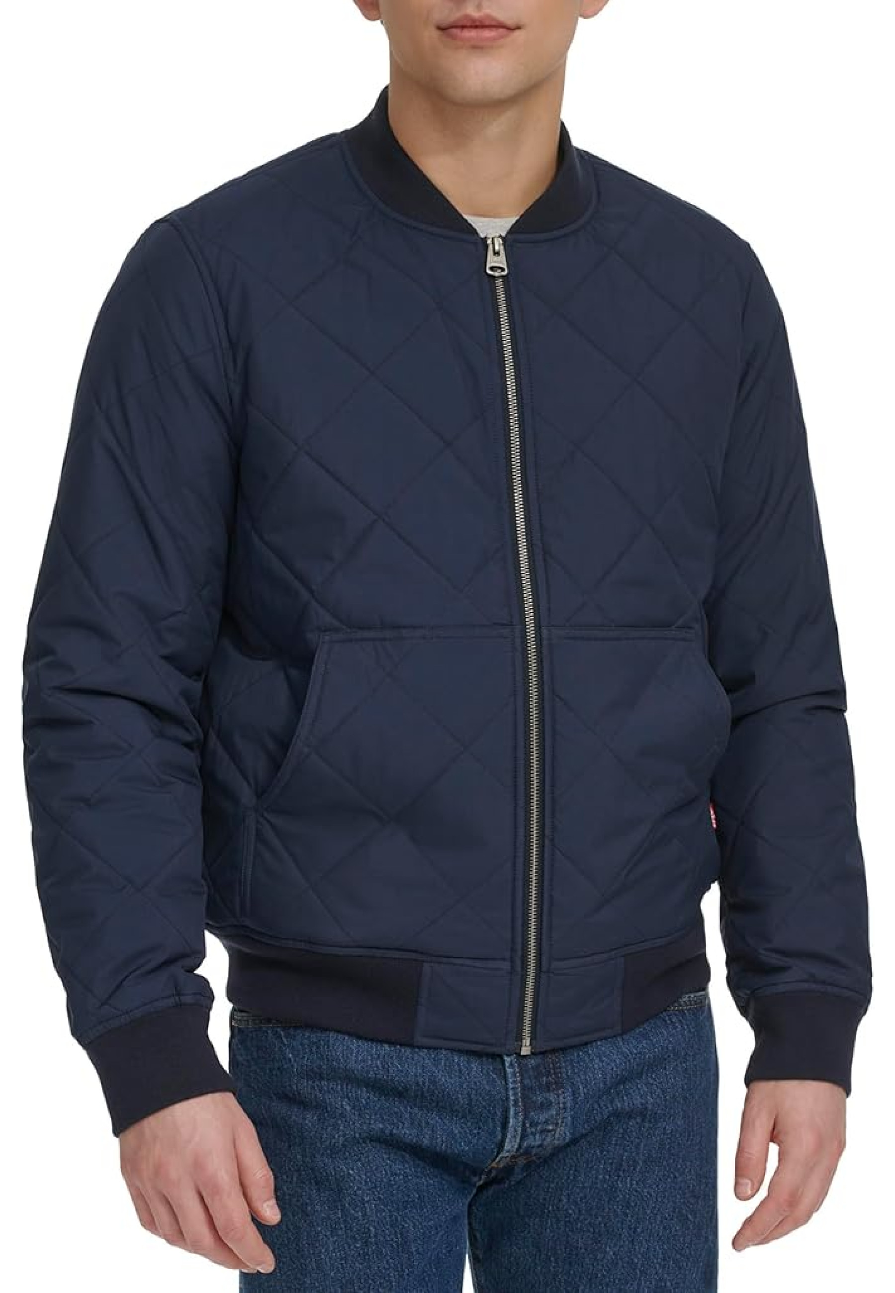 Чоловіча куртка Levi's Diamond Quilted Bomber Jacket Navy Patch Pocket у міському образі
