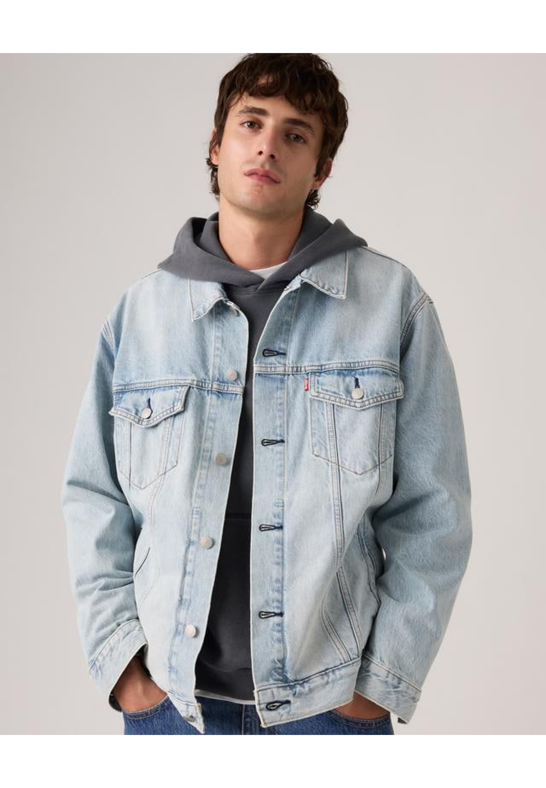 Levi's Relaxed Fit Trucker Jacket Into The Light Light Wash A57820112 men's denim jacket