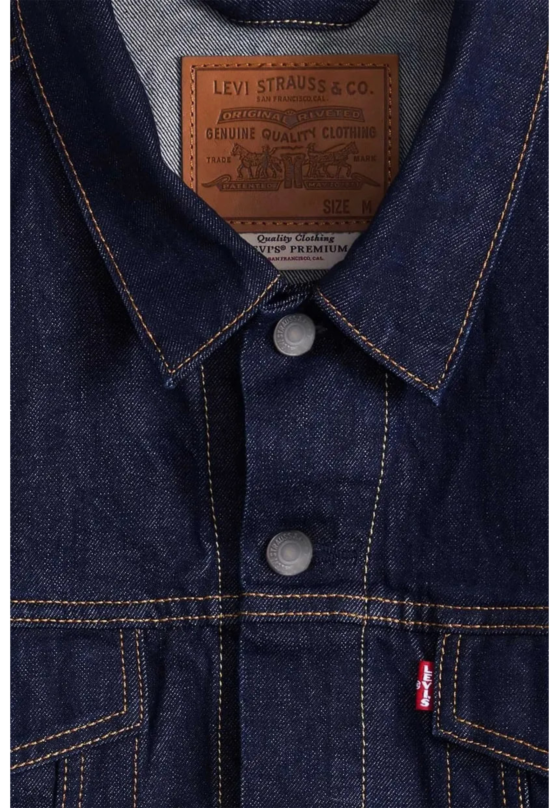 Levi's Relaxed Fit Trucker Jacket A57820083 Wash It Out Rinse Dark Wash front view