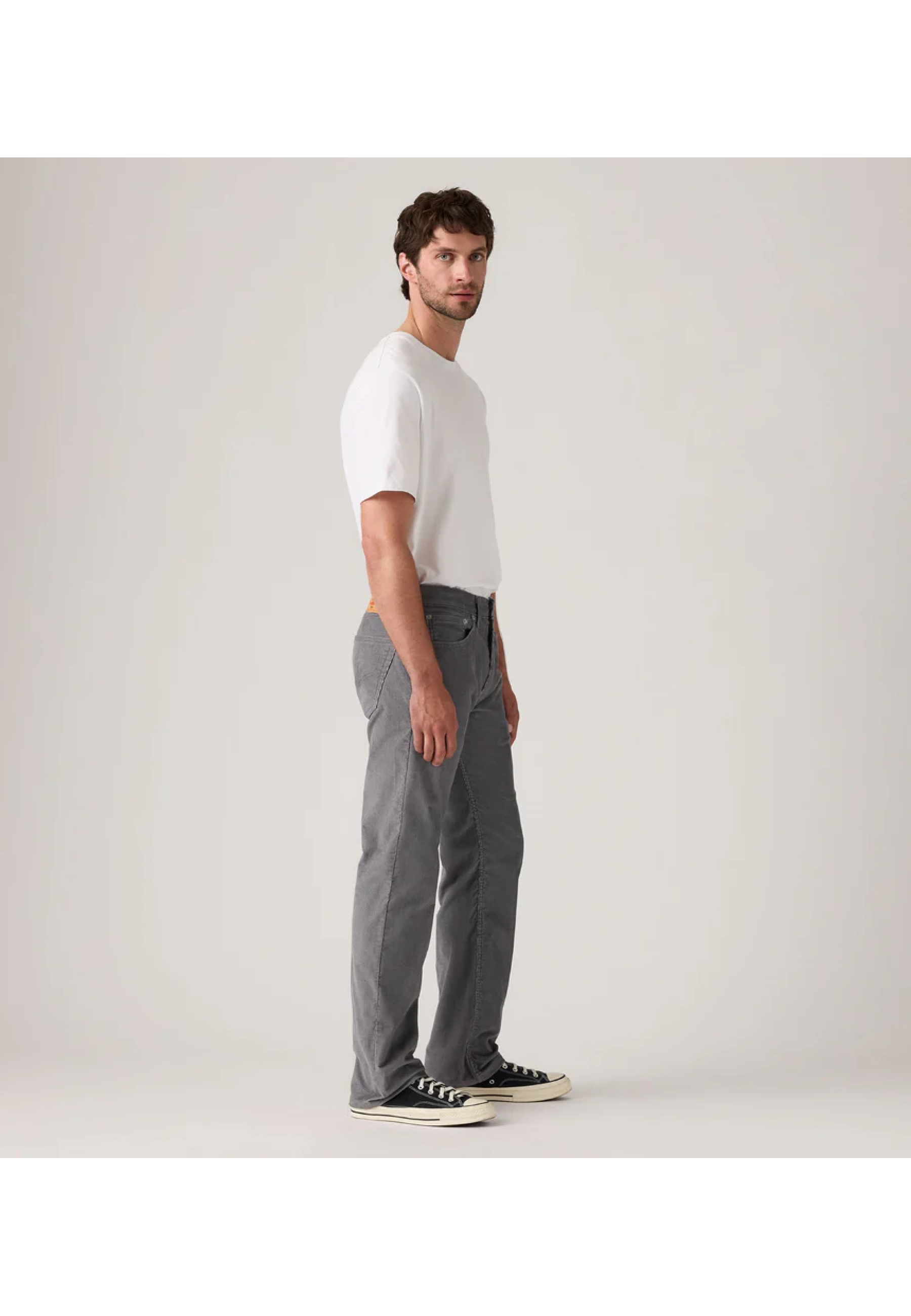 Образ з джинсами Levi’s 505 Regular Corduroy Smoked Pearl на осінній прогулянці 2026