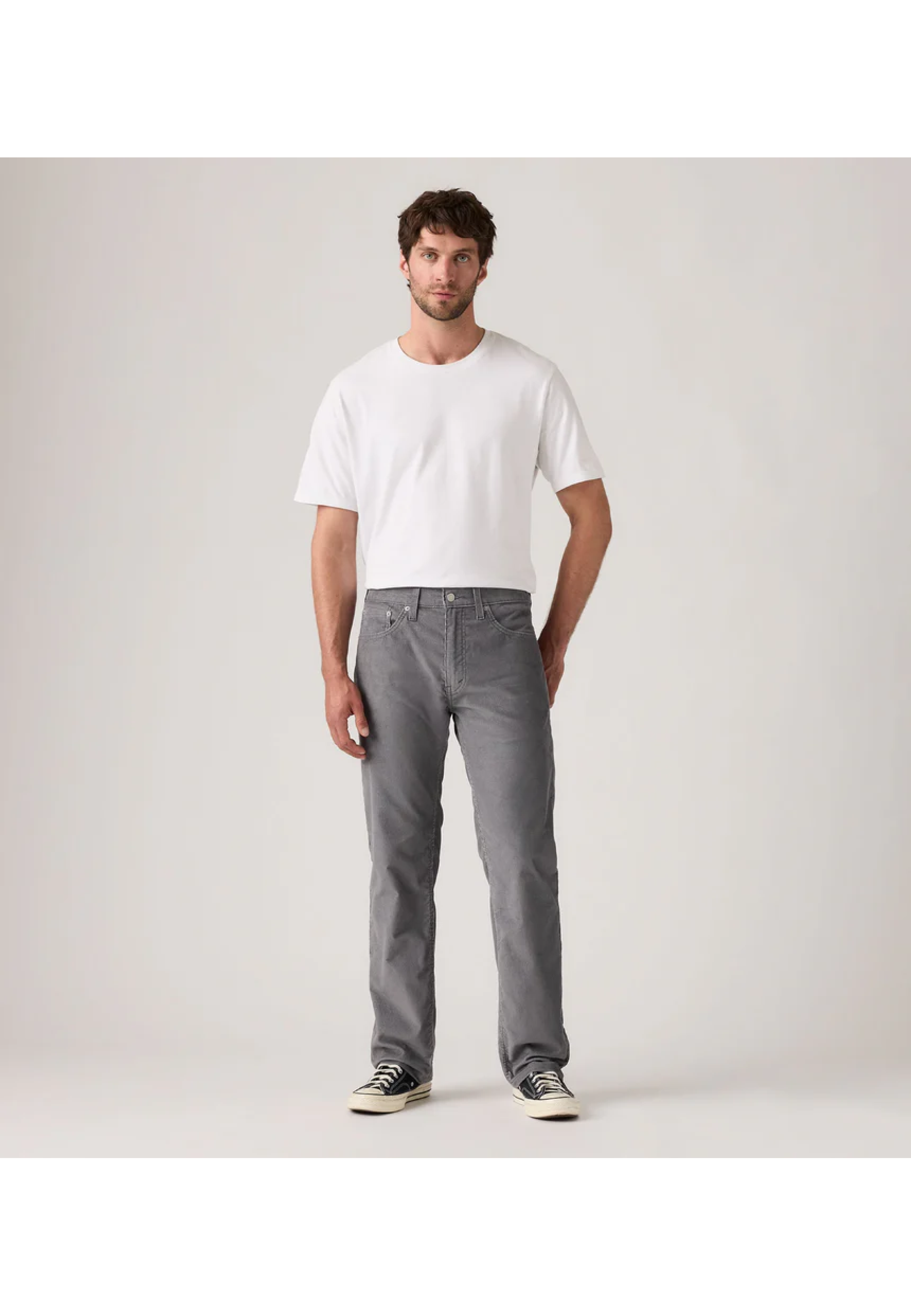 Образ з джинсами Levi’s 505 Regular Corduroy Smoked Pearl на осінній прогулянці 2026