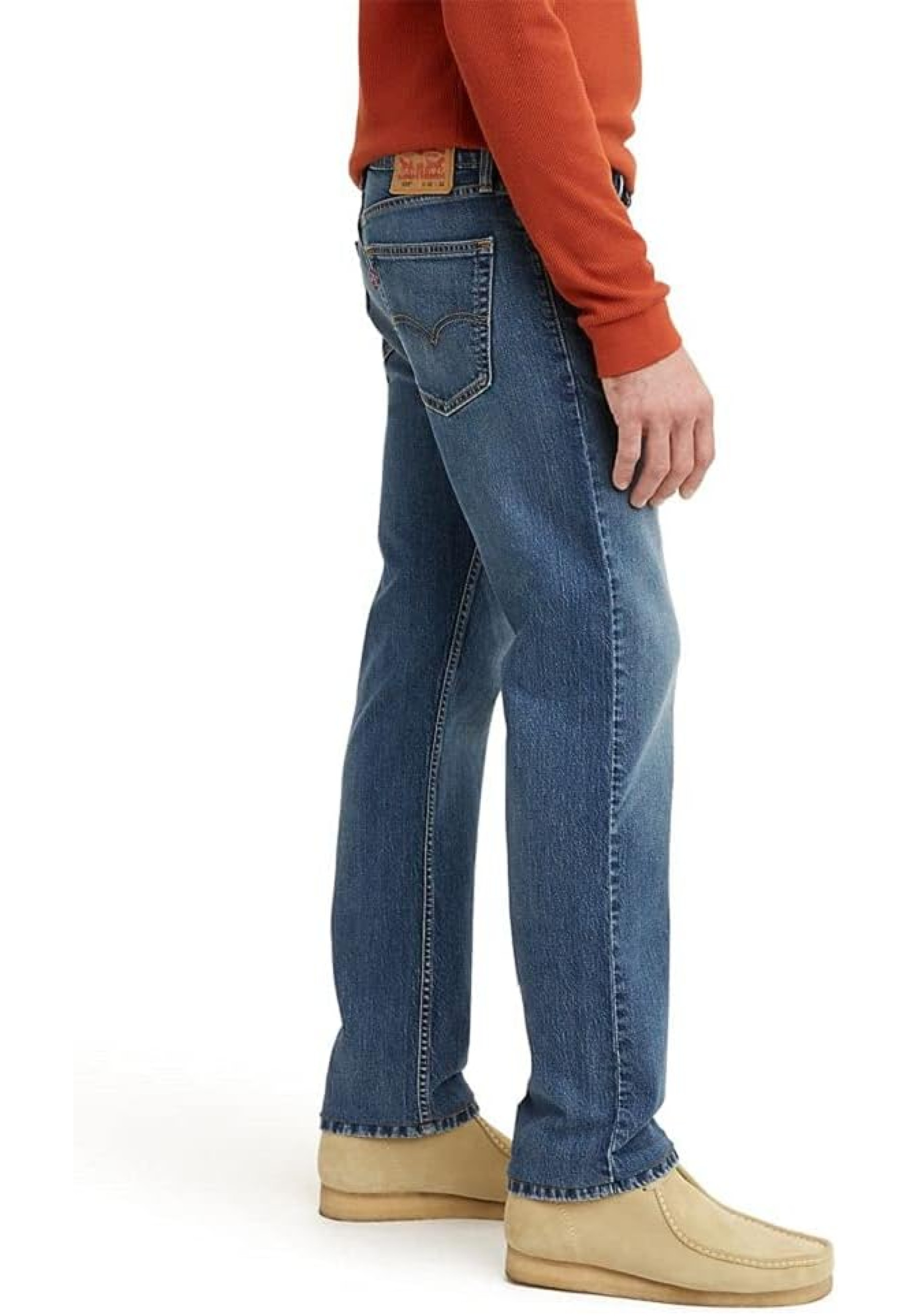 Чоловічі джинси Levi's 505 Regular Fit у кольорі Glowing Medium Indigo в повсякденному образі