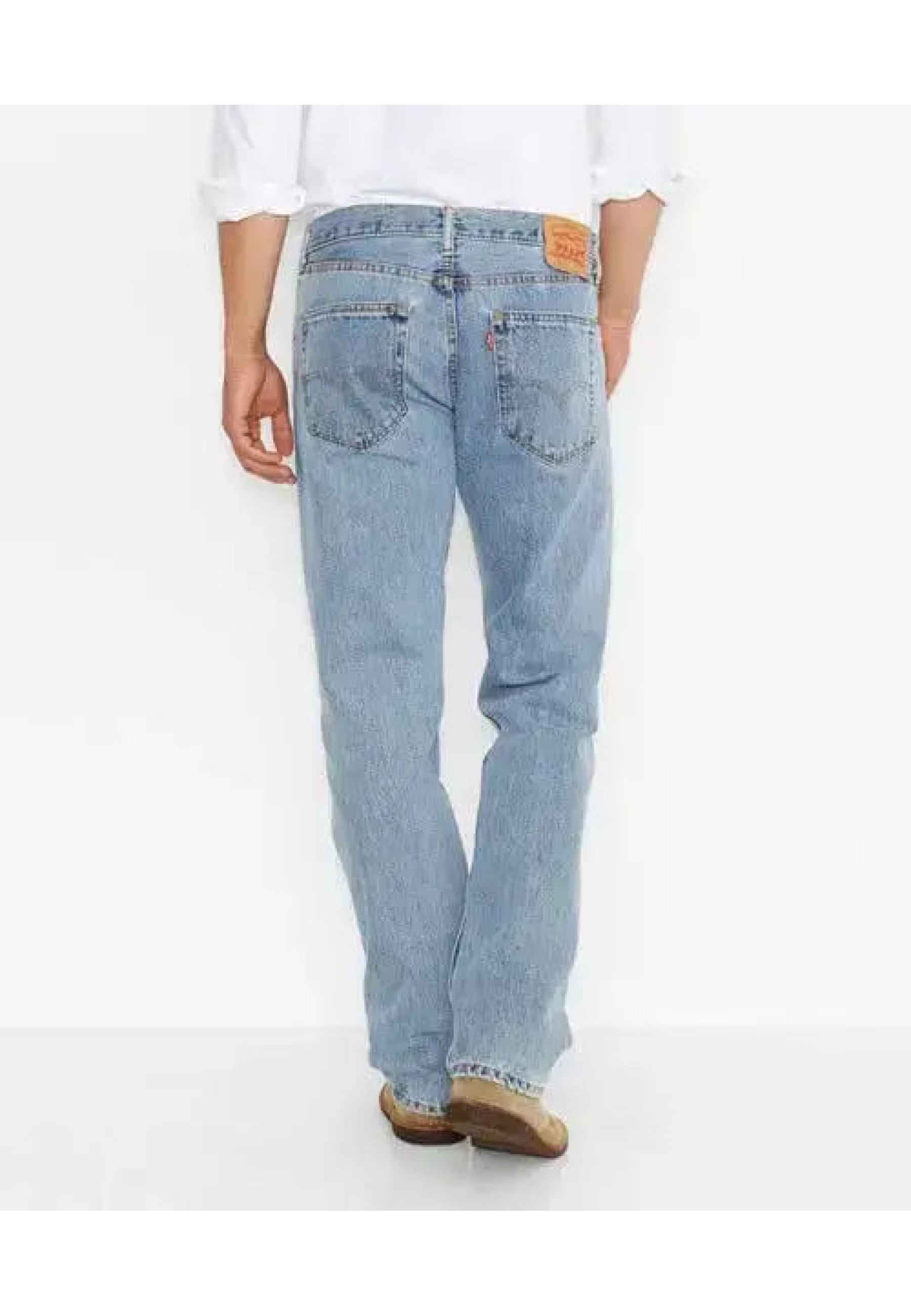 Джинси Levi's 505 Regular Fit Light Stonewash Style #00505-4834 у класичному чоловічому образі