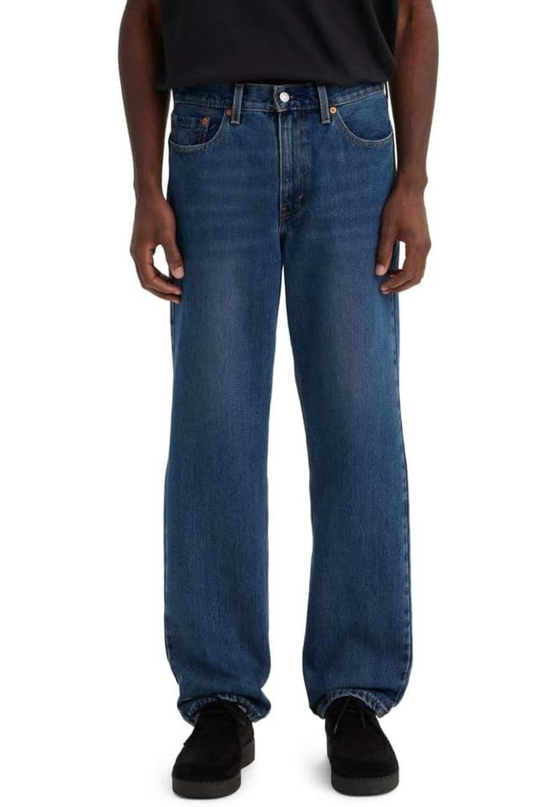 Чоловічі джинси Levi's 505 Regular Fit Around the Corner у повсякденному образі
