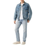 Levi's 502 Taper Performance Cool Men's Jeans Iceberg Cool Style #295071778 на моделі в міському середовищі