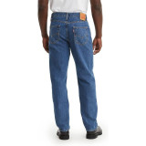 Образ с джинсами Levi's 550 Relaxed Fit Medium Stonewash и обувью 2025