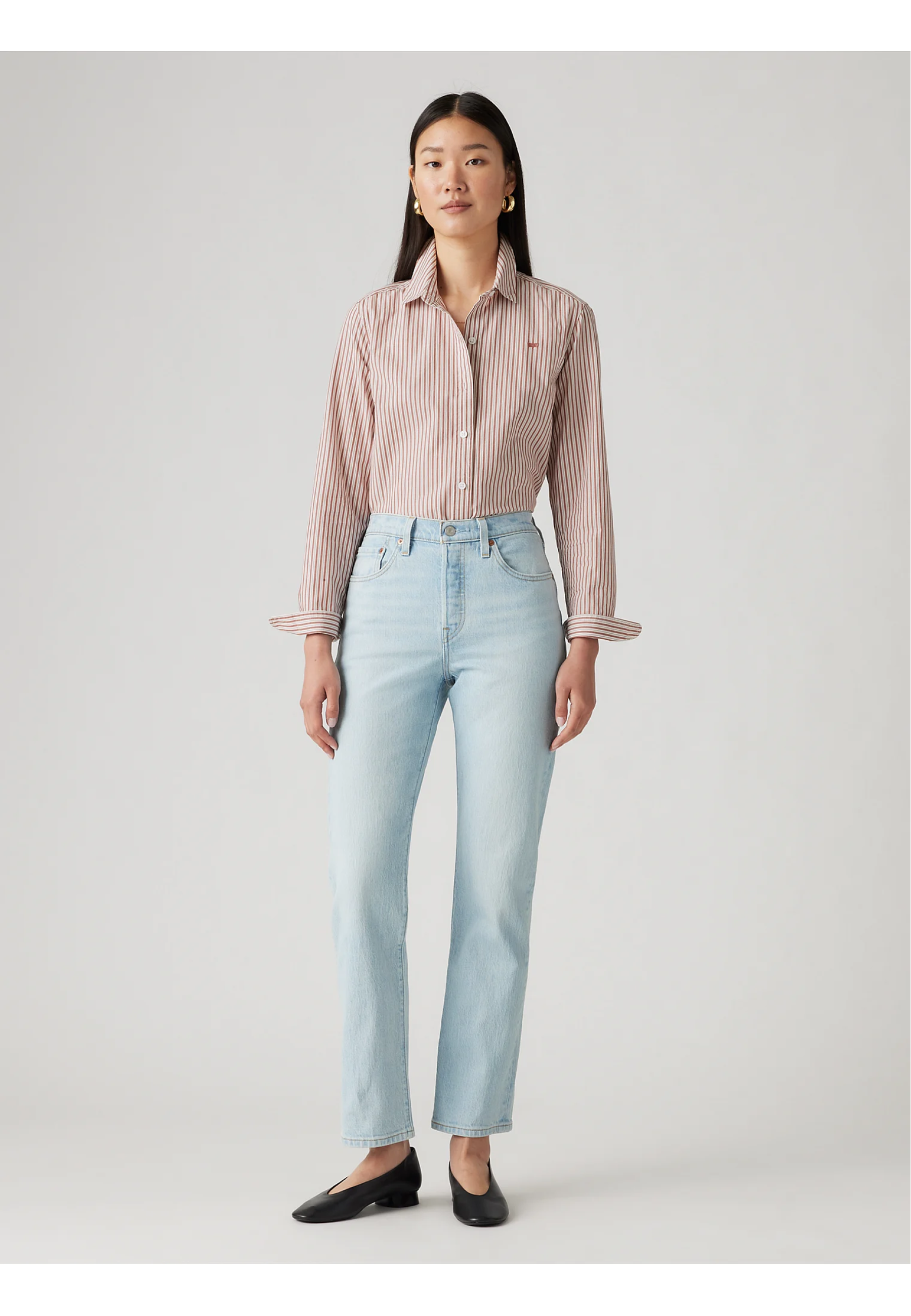 Женские джинсы Levi's 501 Original Fit Wow Me Over в повседневном образе