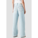 Жіночі джинси Levi's XL Baggy Straight Linen+ Denim Luxury Trip у повсякденному образі з oversize крою