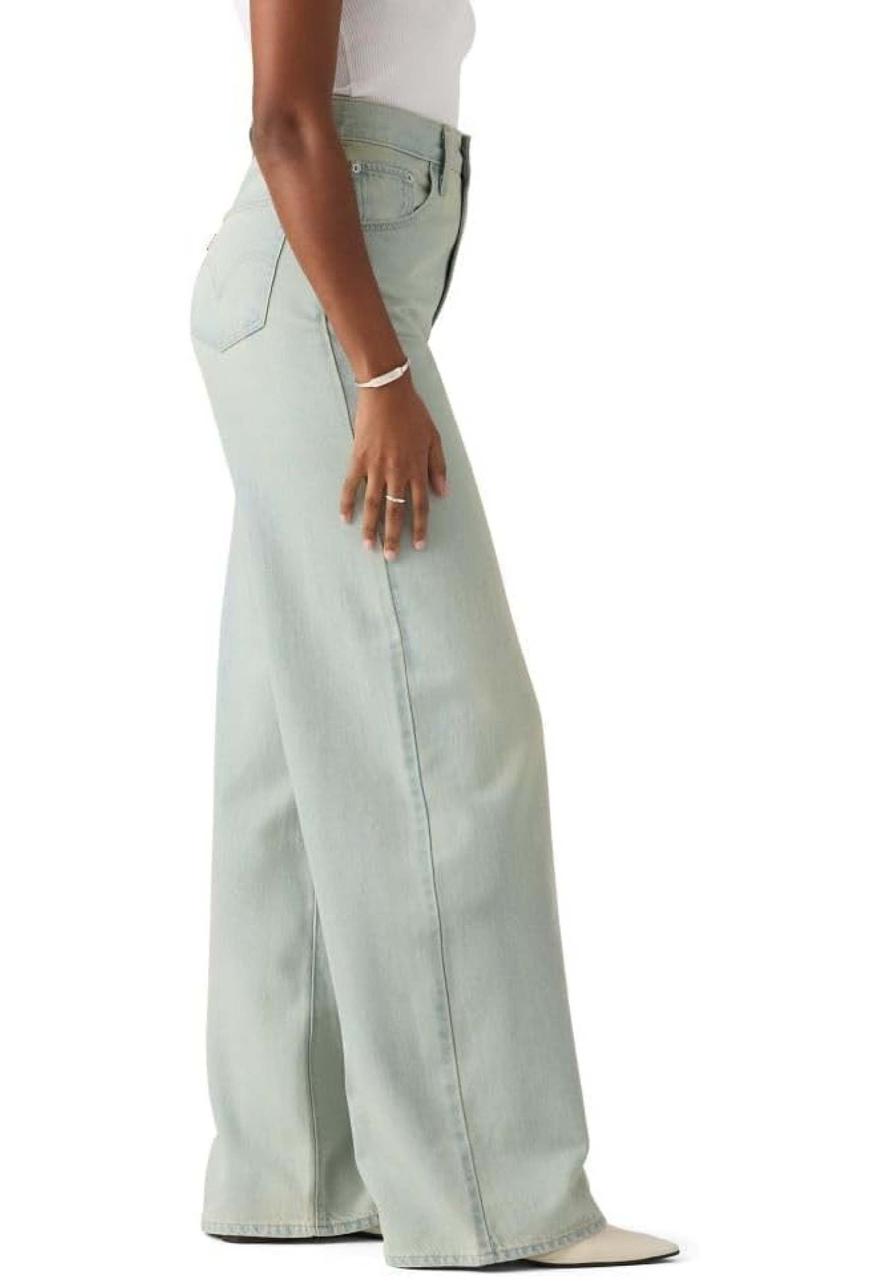 Levi's Cinch Baggy Women's Jeans On Blast Style #001UP0009 — high-rise baggy denim with back cinch adjusters