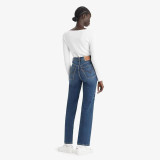 Жіночі штани Levi's Ribcage Straight Ankle Dial Up Style #726930206 у повсякденному образі з топом