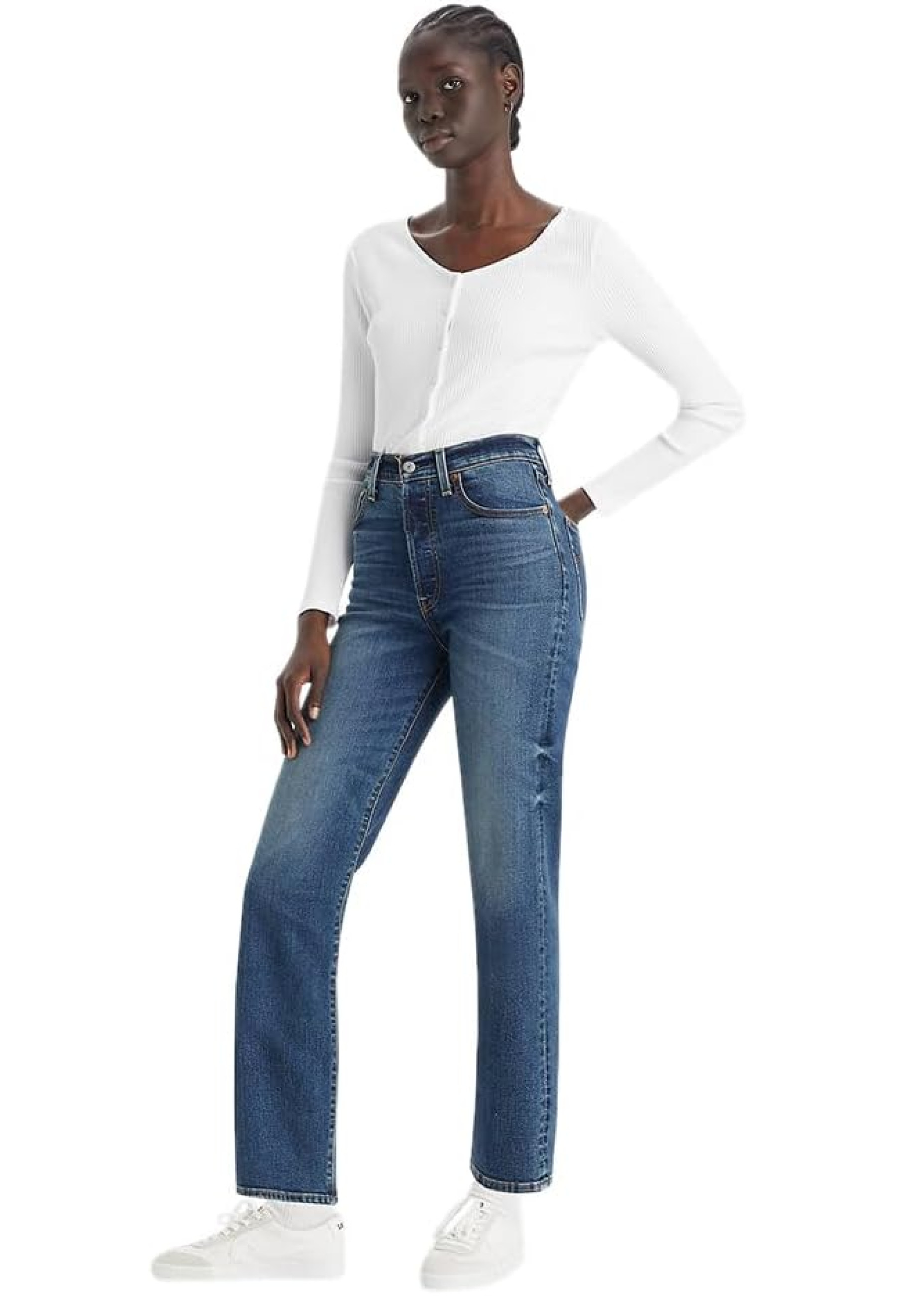Жіночі штани Levi's Ribcage Straight Ankle Dial Up Style #726930206 у повсякденному образі з топом